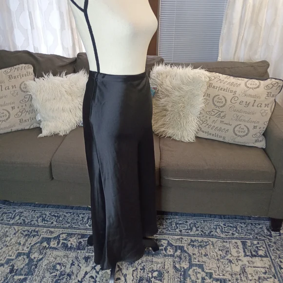 Rachel Zoe Black Silky Satin A-line Pull On Maxi Skirt - Picture 3 of 5